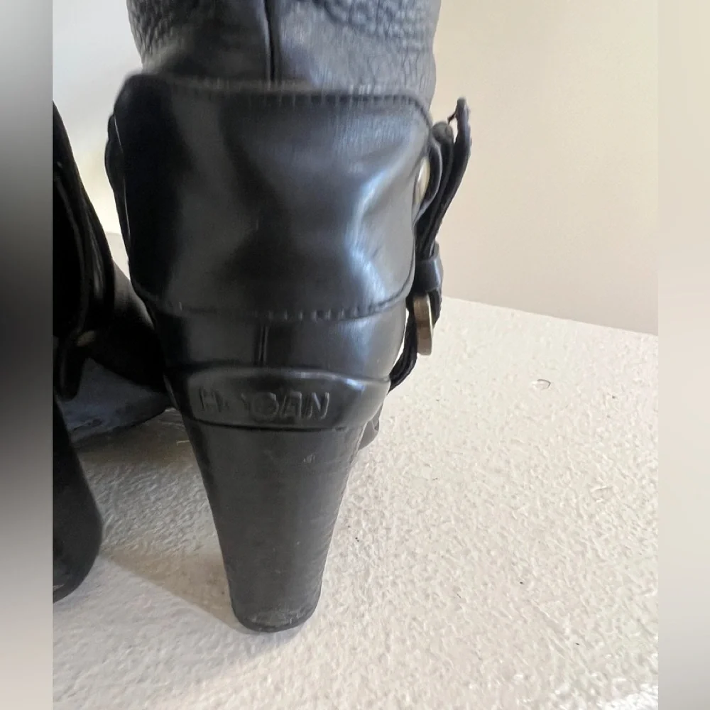 Hogan Womens Leather Buckle Detail Black Round‎ Toe Knee High Boots size 37